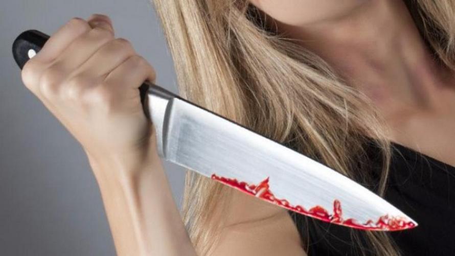 У Києві затримано зловмисницю, яка невідомо з чого вдарила ножем жінку