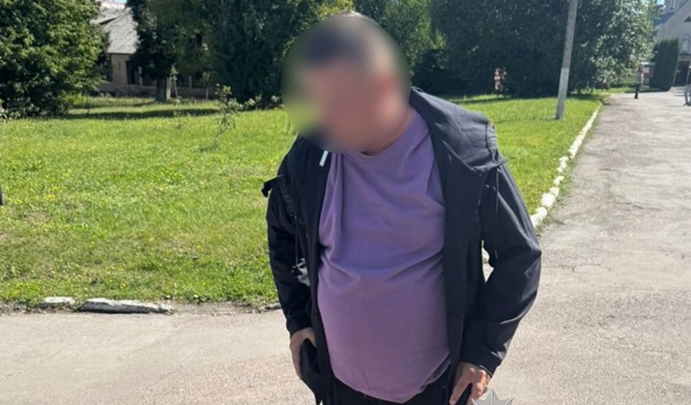 У Тернополі поліція затримала чоловіка, який стріляв на території лікарні (ФОТО)