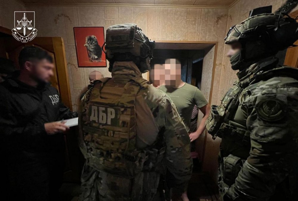 У Харкові 5-ро працівників виправної колонії затримані за підозрою у катуванні в’язнів (ФОТО)