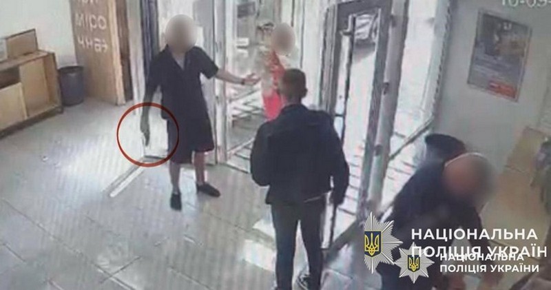 В Ужгороді конфлікт у приміщенні пошти переріс у стрілянину