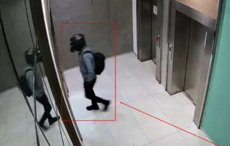 У Києві судитимуть чоловіка, який вчинив жорстокий напад на 21-річну дівчину у під’їзді будинку