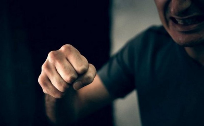 Кілька ударів у голову: на Тернопільщині під час застілля загинув юнак