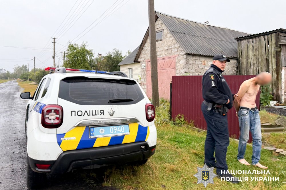 На Рівненщині затримано чоловіка, який побив матір та нещадно розправився зі стареньким батьком