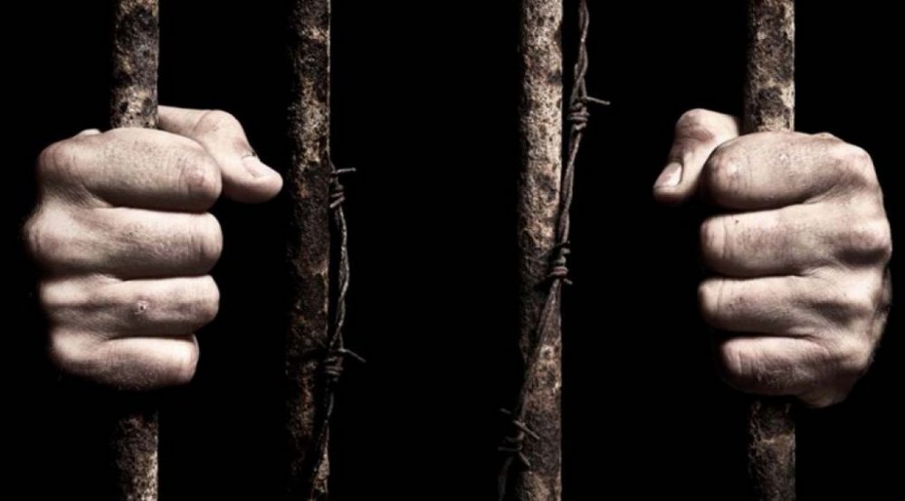 Більше 7 років проведе за ґратами чоловік, який пограбував літню жінку у Деснянському районі