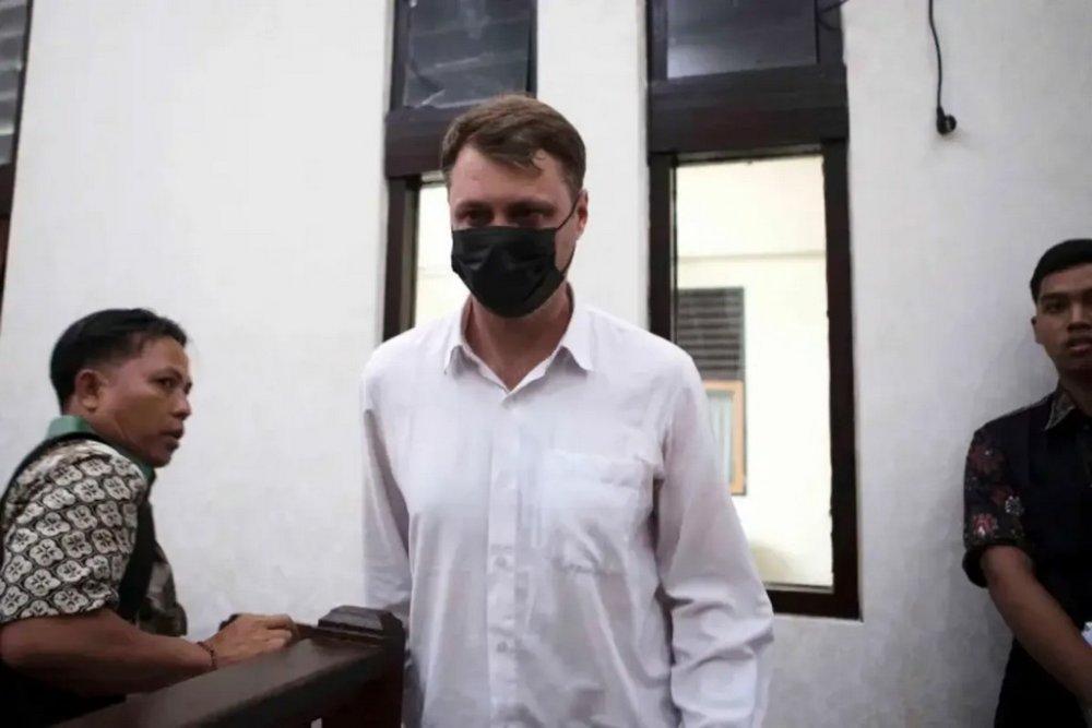 Українець отримав довічне увʼязнення на Балі за торгівлю наркотиками