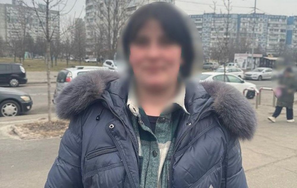 У Києві п’яна жінка розважалась підпалом автівок: суд призначив їй покарання