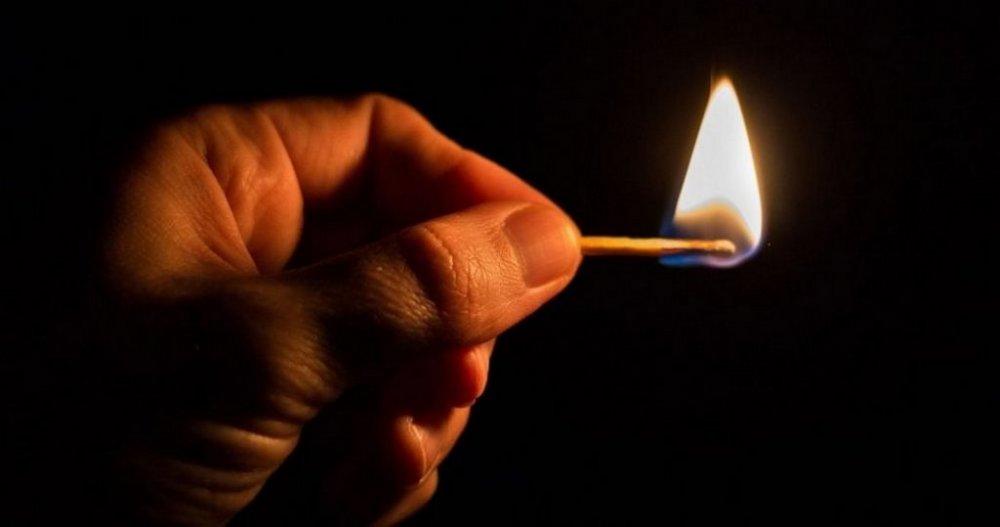 На Львівщині двоє чоловіків підпалили гараж депутата