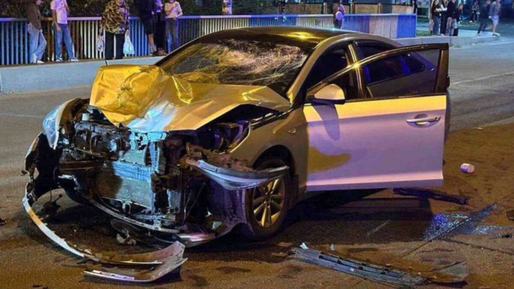 У Кам'янському сталася смертельна ДТП за участю поліцейського: постраждала дитина (ФОТО)