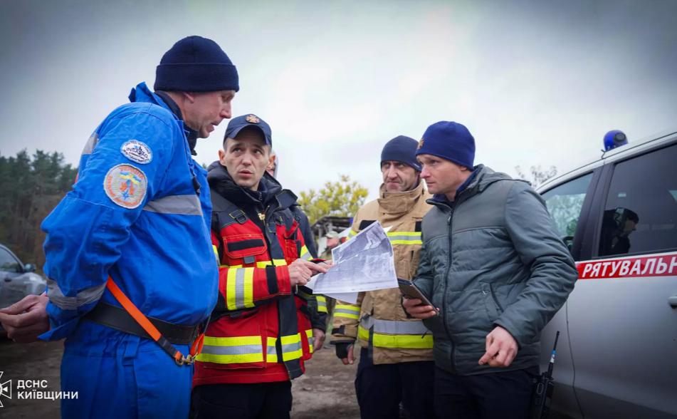 На Бучанщині тривають масштабні пошуки зниклого грибника (ВІДЕО)