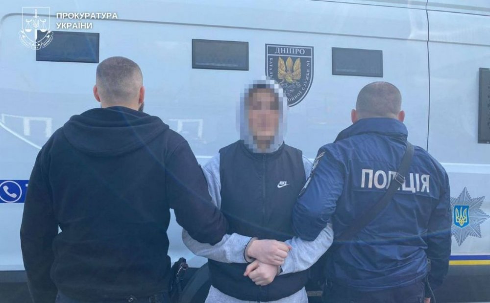 З Польщі в Україну екстрадували учасника банди, що виготовляла особливо важкі наркотики