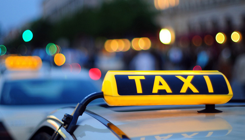 У столиці псевдотаксист зґвалтував 18-річну дівчину