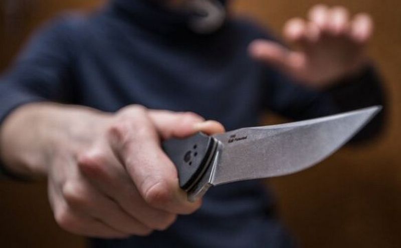 У київському клубі іноземець підрізав хлопця, який заступився за дівчину