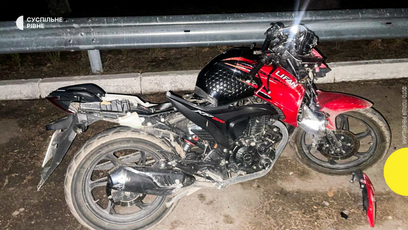 На Київщині молода водійка за кермом легковика збила неповнолітнього мотоцикліста