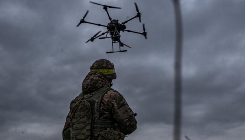 Дронарі бригади “Гарт” знищили техніку та позиції окупантів на Південно-Слобожанському напрямку (ВІДЕО)