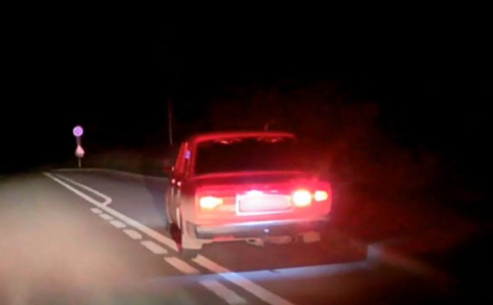 На Київщині під час комендантської години зупинили п’яного водія, який мчав без прав