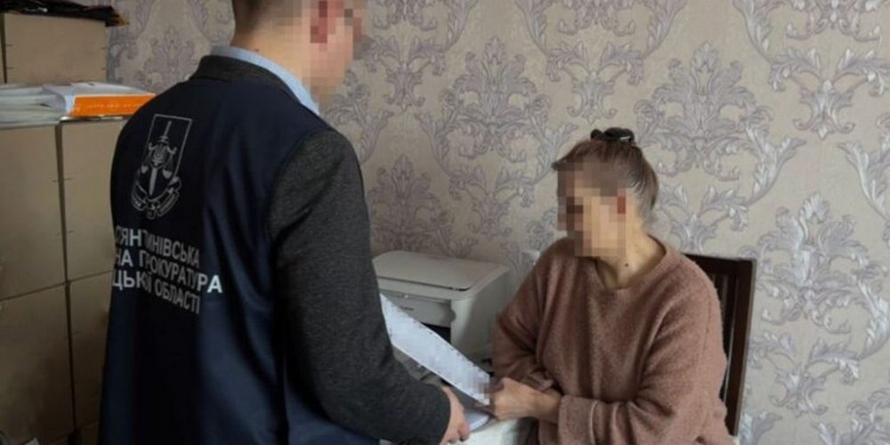 На Донеччині жінка 18 років тримала у квартирі тіло померлої доньки (ВІДЕО)