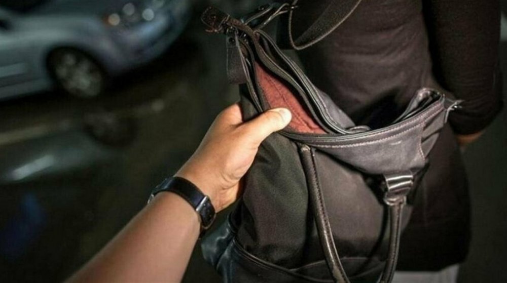У Києві засуджено злодюгу, який на вулиці цинічно пограбував літню жінку