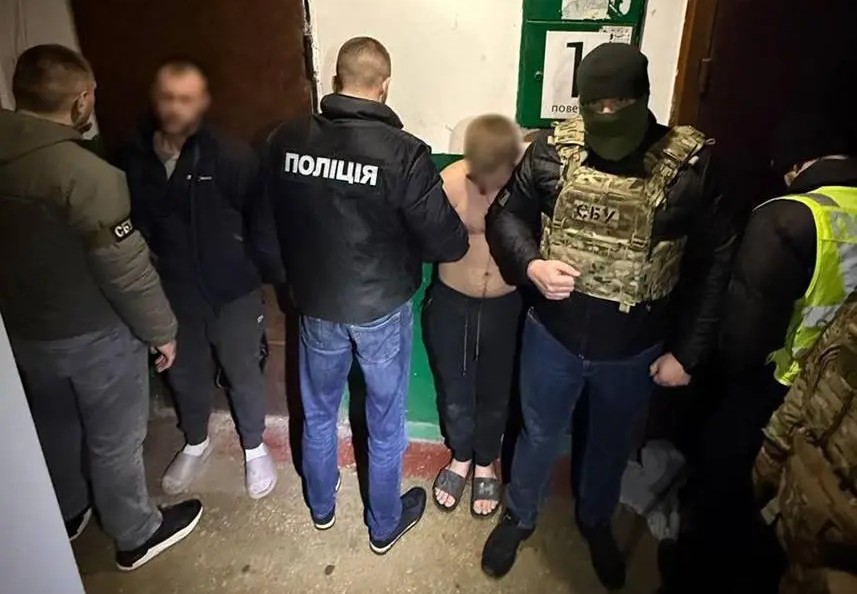 У Києві затримали підозрюваних у серії вибухів: загинув нацгвардієць, є поранені (ВІДЕО)