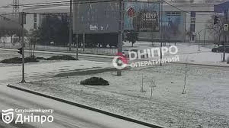 У Дніпрі BMW зніс паркан внаслідок ДТП (ВІДЕО)