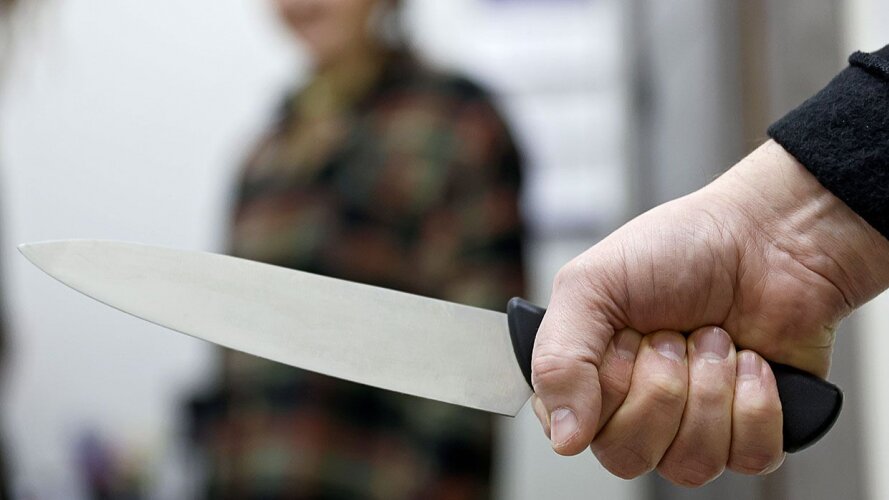 У Києві сталася різанина на станції метро "Контрактова площа"