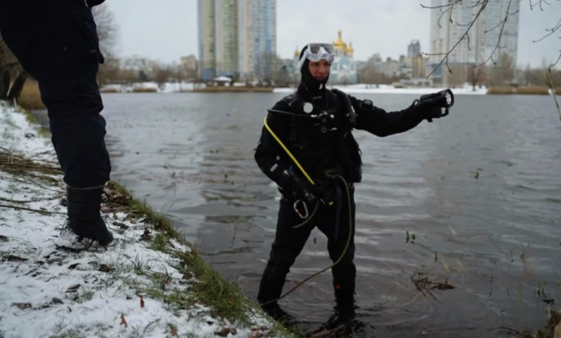 Під час обстрілу Києва ракета влучила в озеро Тельбін (ВІДЕО)