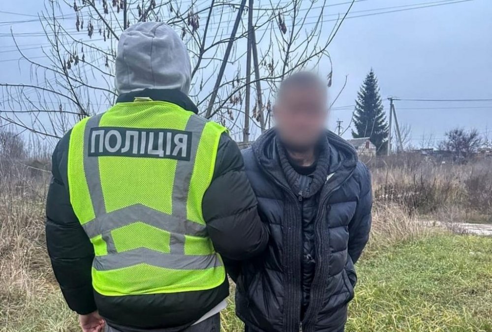 Збував вибухівку: поліцейські Київщини повідомили фігуранту про підозру (ФОТО)