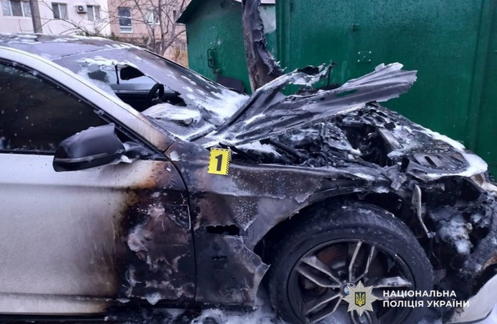 Затримано 31-річного одесита, який на замовлення підпалив «BMW» сусіда (ВІДЕО)
