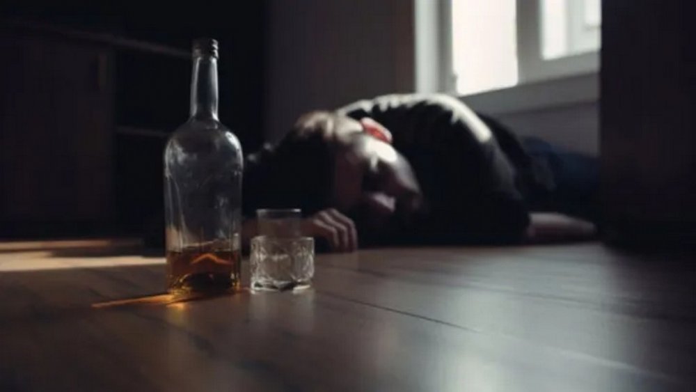 У Чехії чоловік проник до магазину вночі та заснув перед касою на ящиках з пивом