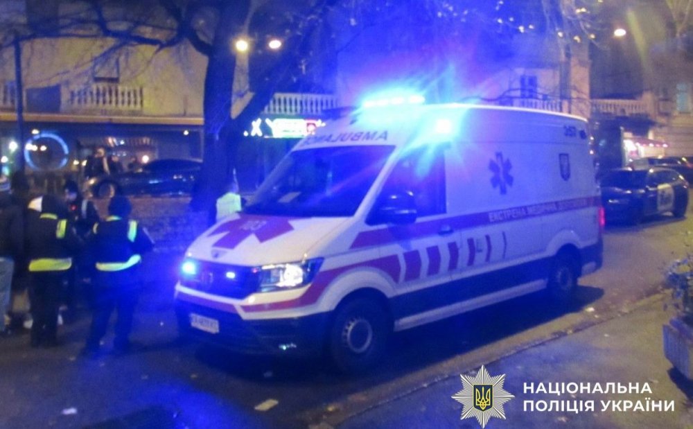 На Хрещатику спортсмен вдарив перехожого в обличчя: постраждалого госпіталізували