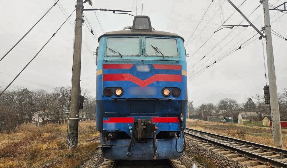 На Київщині 50-річний чоловік загинув під колесами потягу