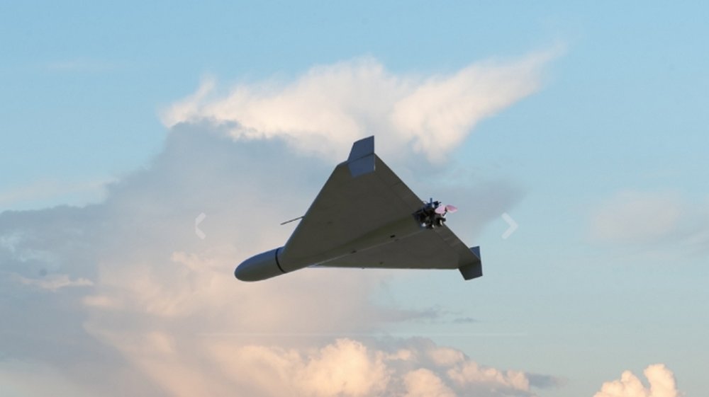 Дрони РФ вдарили по заводу «Олейна»: 300 тонн олії залили дороги Дніпра (ВІДЕО)