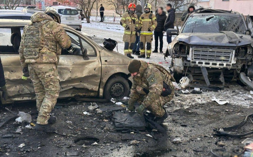У Києві затримали жінку, яка підірвала авто військового на Оболоні (ВІДЕО)