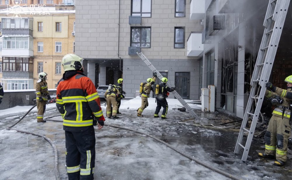 У Шевченківському районі Києва під час пожежі врятували п’ятьох людей (ФОТО)
