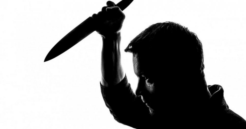 Судитимуть киянина, який через ревнощі вдарив ножем нового обранця колишньої дружини