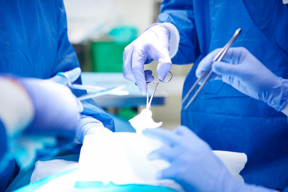 У Києві лікарка отримала підозру через смерть 8-річної дівчинки з пневмонією