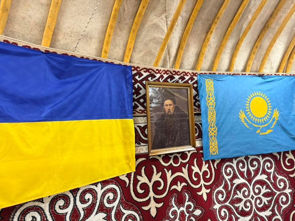 У Голосіївському парку Києва відкрили юрту незламності (ФОТО)