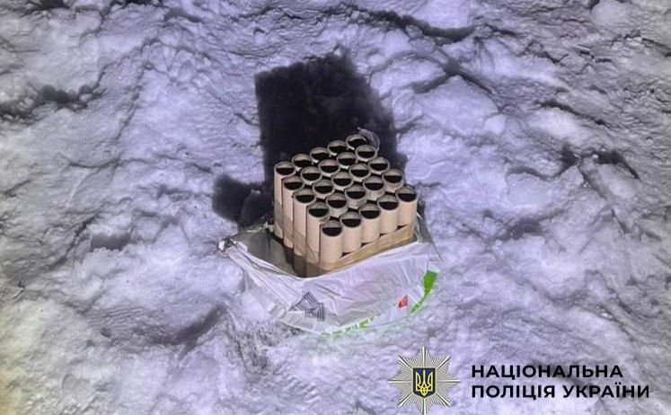 Хотів здивувати дівчину: у Києві чоловік запустив салют і потрапив під слідство (ФОТО)