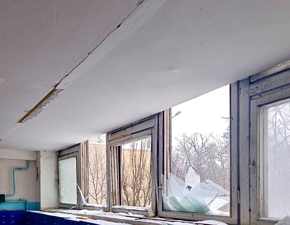 Росіяни під час обстрілу Києва 5 лютого пошкодили Національну бібліотеку для дітей (ФОТО)