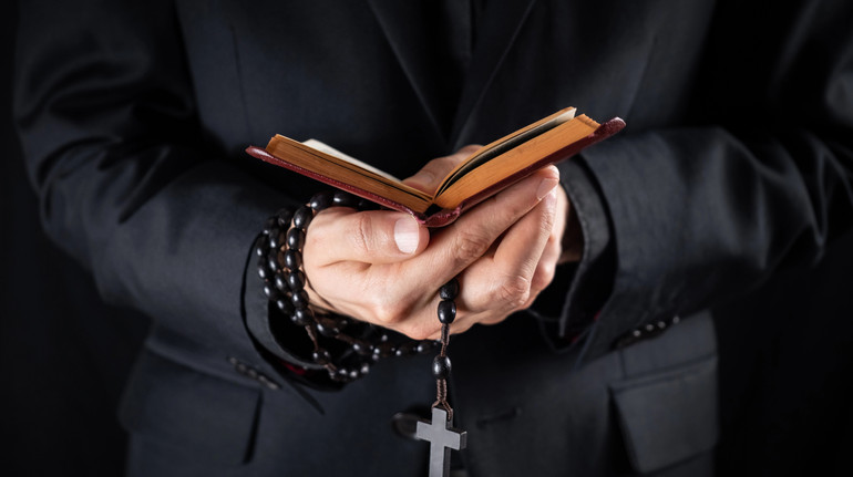 У Великій Британії керівника християнського табору засудили за сексуальні злочини проти дітей