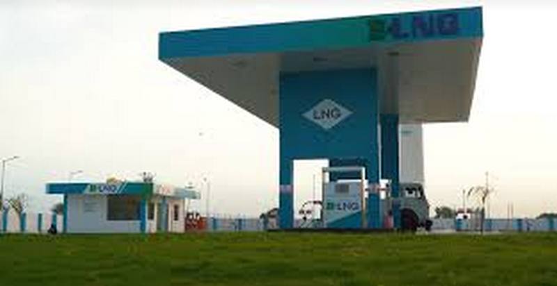 Незвична табличка на АЗС змусила інтернет реготати: що там написано (ФОТО)