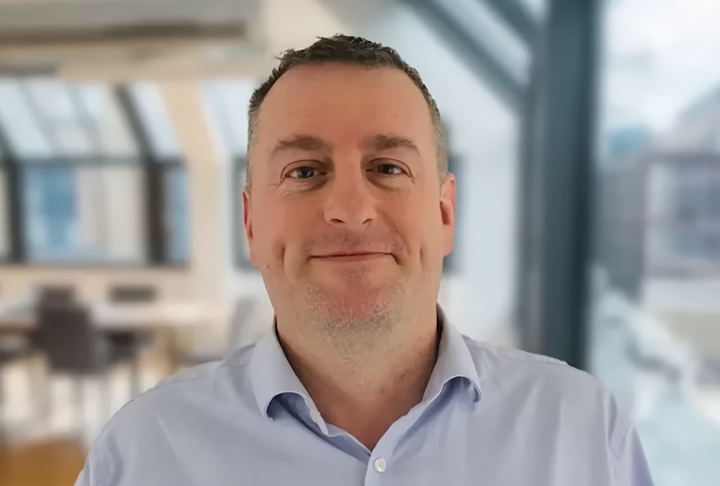 Громадянин Швеції звинувачується в примусі дружини до сексу з 120 чоловіками (ВІДЕО)