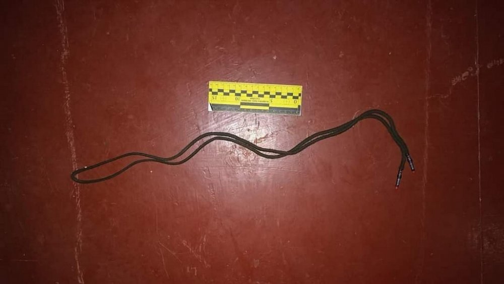 На Київщині чоловік задушив шнурком матір приятеля заради 400 гривень і біжутерії