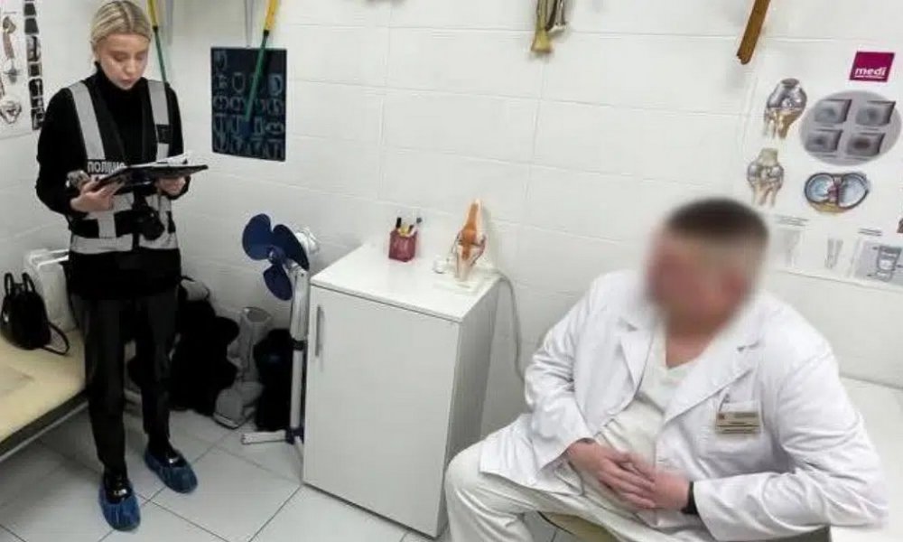 30 тисяч за шанс ходити: у Києві судитимуть лікаря, який вимагав гроші з пораненого військового