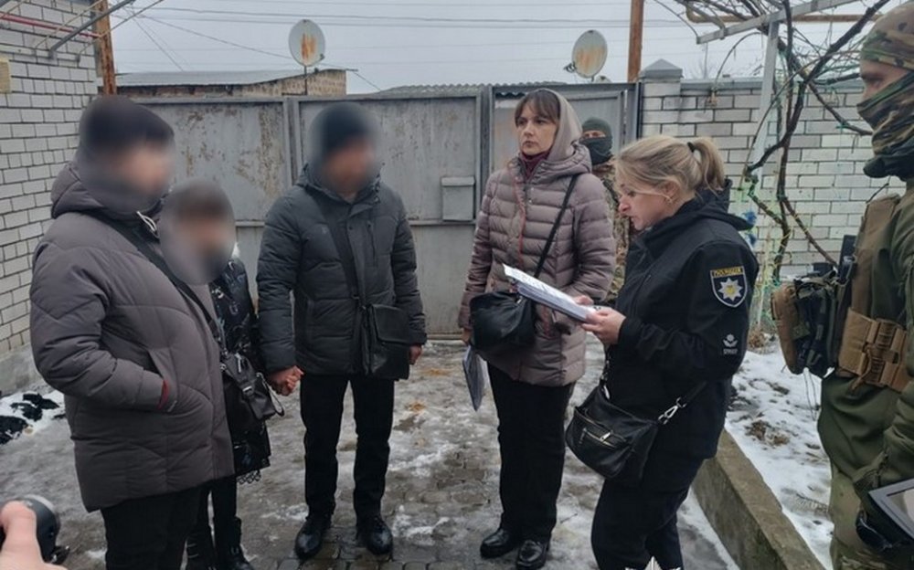 У Дніпрі подружжя катувало дітей у дитячому будинку сімейного типу