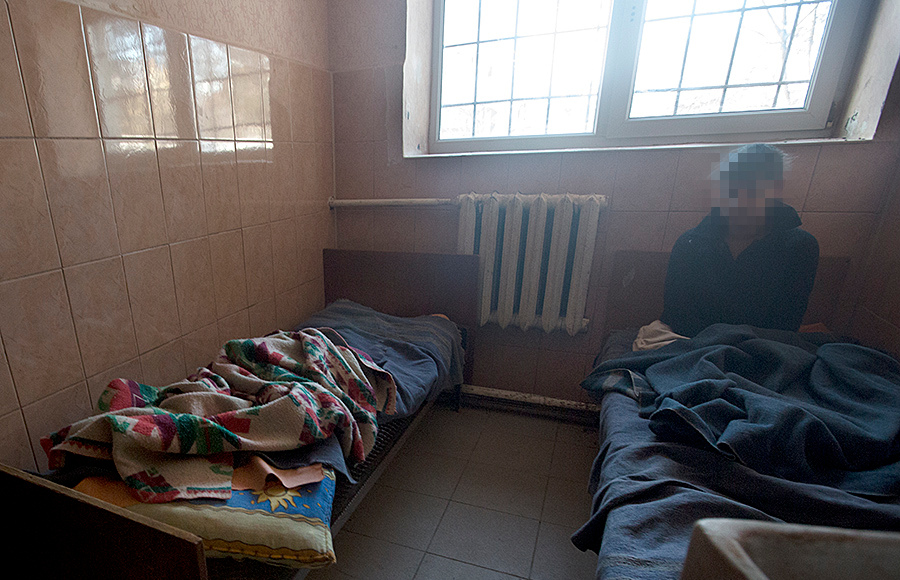 На Вінниччині директор психоневрологічного інтернату змушував підопічних до важкої праці (ВІДЕО)