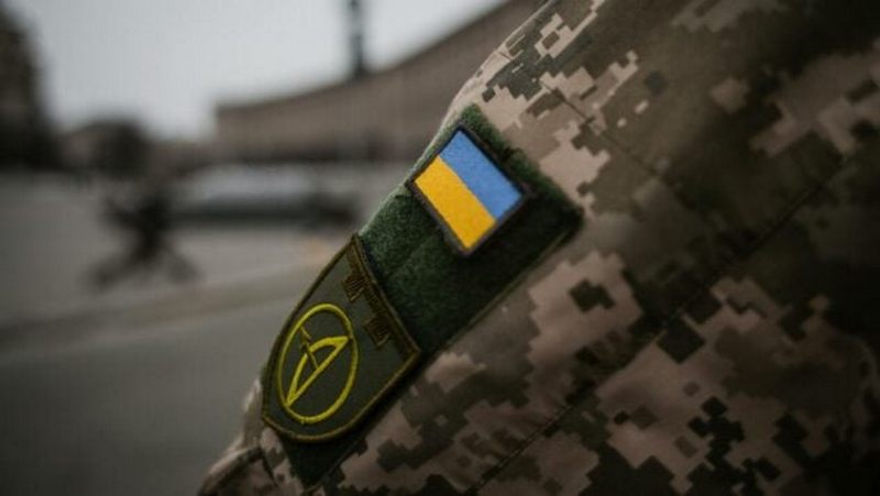 У Києві викрили військових ТЦК, які заробляли на ухилянтах, а гроші отримували через неповнолітню (ВІДЕО)