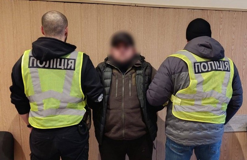 У Києві притягнули до відповідальності покидька, який танцював на меморіалі пам’яті полеглих захисників