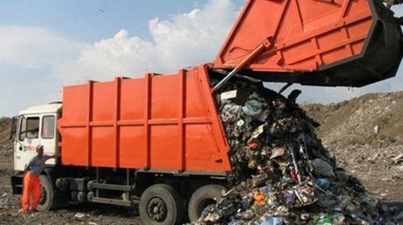 В Австралії чоловік перерив весь сміттєвоз, щоб знайти золоті прикраси своєї дружини