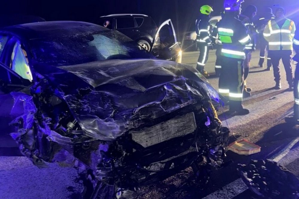 Біля Івано-Франківська зіткнулися чотири автівки, загинула дитина (ФОТО)