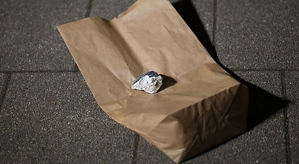 У Німеччині метеорит пробив дах будинку: падіння бачили в кількох країнах